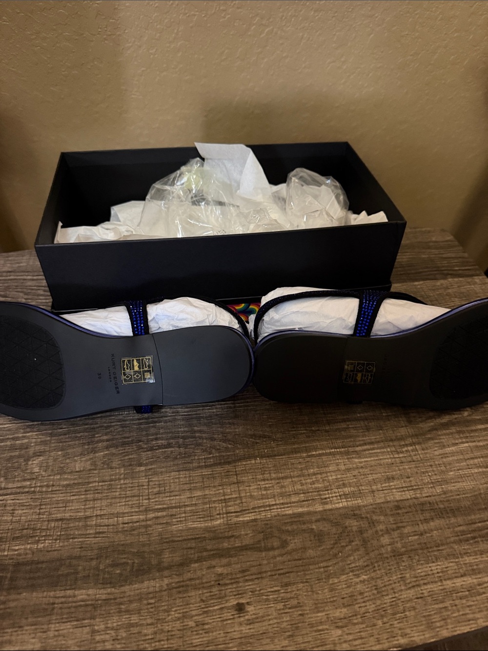 Kurt Geiger Royal Blue Crystal Thong Sandals with Gold Crest - Picture 2 of 5